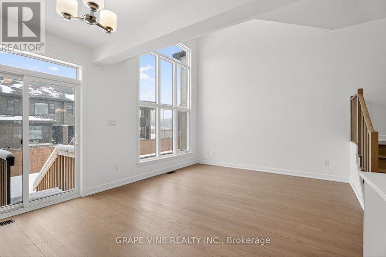 29267393/445-haresfield-court/riverside-southgloucester-glen/ottawa/ontario/K4M0B6_15