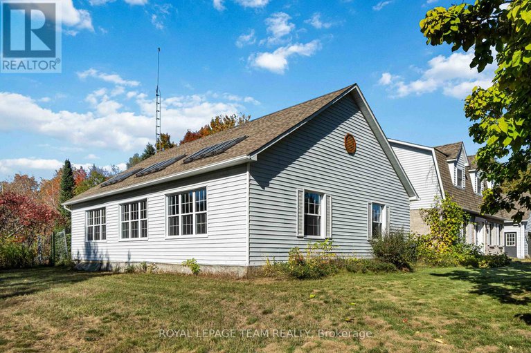 28940177/910-bolton-road/north-grenville-twp-kemptville-south/north-grenville/ontario/K0G1N0_45