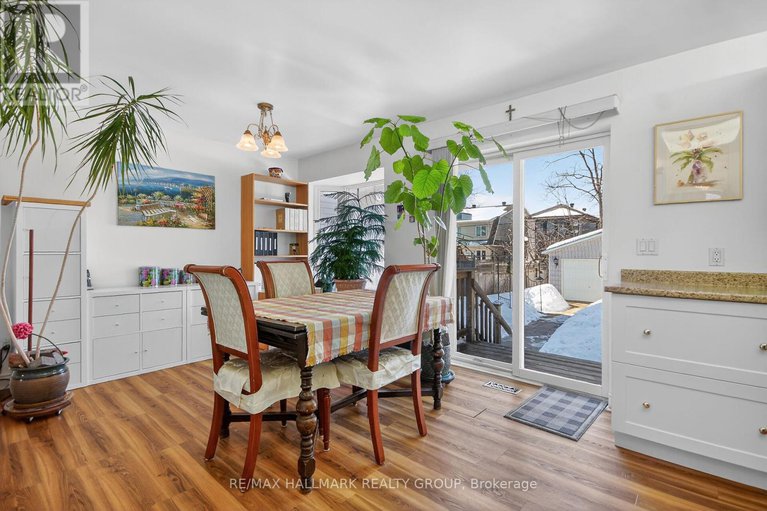 29421781/512-melbourne-avenue/mckellarhighland/ottawa/ontario/K2A1W5_17