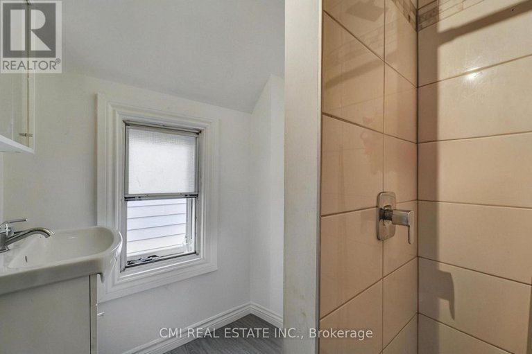 28889323/95-adeline-street/west-centre-town/ottawa/ontario/K1S3L5_22