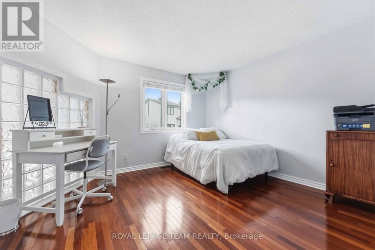 29639802/19-hackett-street/hunt-club-woods/ottawa/ontario/K1V0P9_28