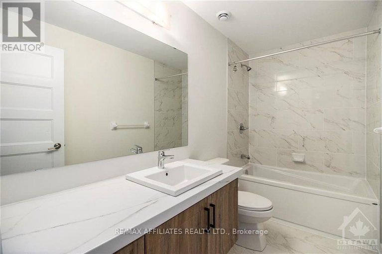 27359361/lot-46-falcon-lane/village-of-russell/russell/ontario/K4R1E5_15