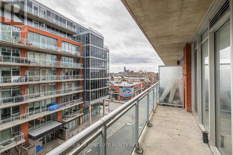 28443475/422-349-mcleod-street/ottawa-centre/ottawa/ontario/K2P0S1_16