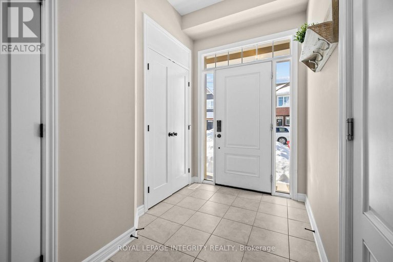 29401414/696-vivera-place/stittsville-north/ottawa/ontario/K2S2N1_3