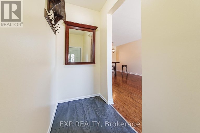 29672754/1518-lepage-avenue/carlington/ottawa/ontario/K1Z8C9_2