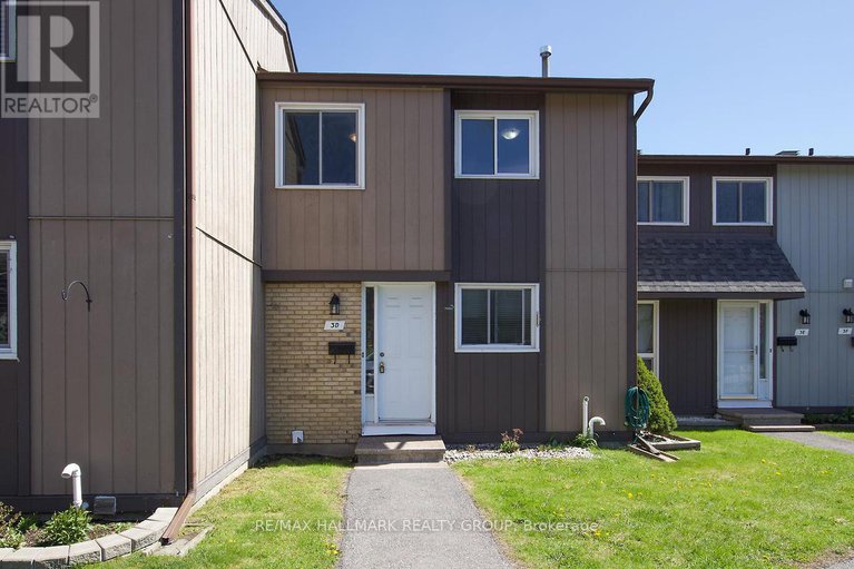 28266606/d-3-spring-grove-lane/pheasant-run/ottawa/ontario/K2J2C5_1