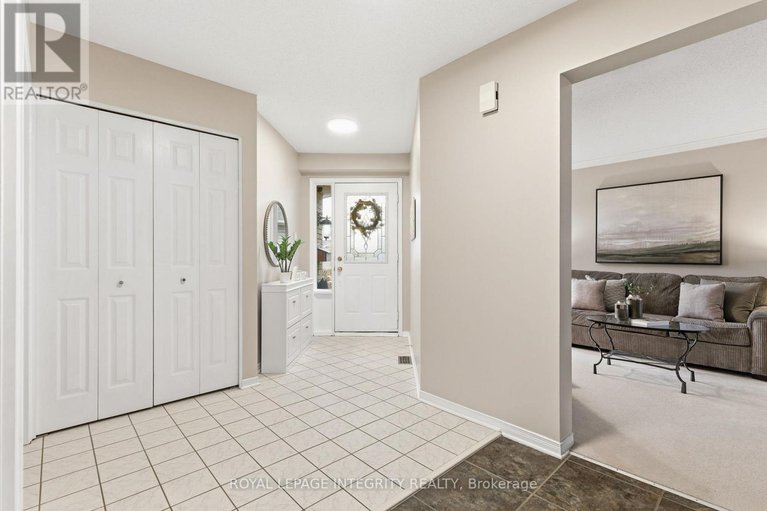 29059747/33-wiltshire-circle/longfields/ottawa/ontario/K2J4L1_2