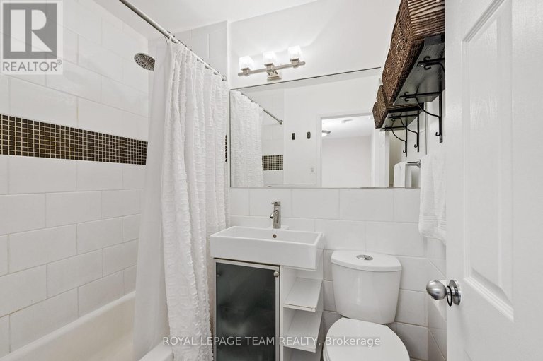 28613036/109-12-corkstown-road/lakeview-park/ottawa/ontario/K2H5B3_20