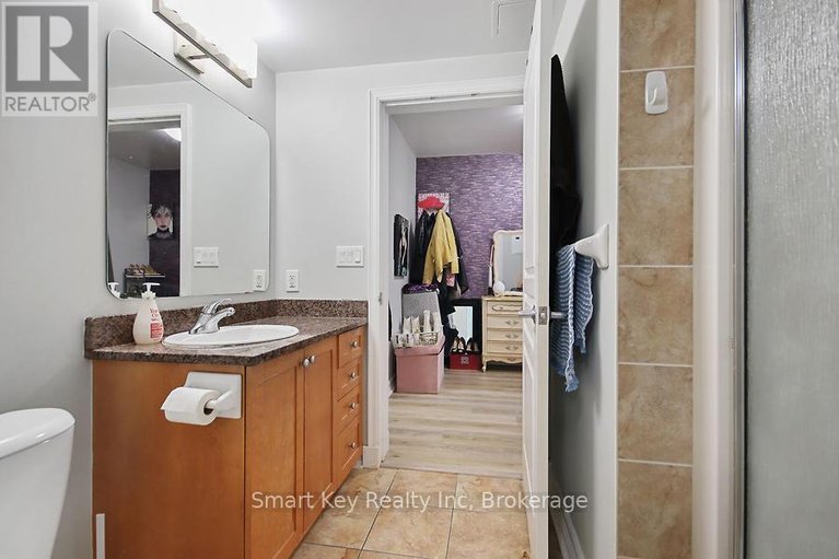 29642091/911-200-besserer-street/sandy-hill/ottawa/ontario/K1N0A7_14