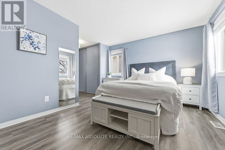 29423086/6145-lariviere-crescent/orleans-village/ottawa/ontario/K1W1C6_17