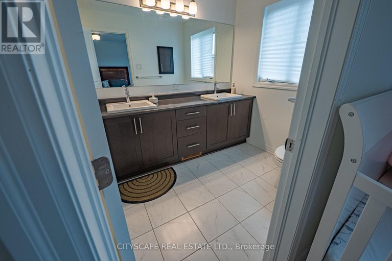 28681279/174-joshua-street/mer-bleuebradley-estatesanderson-park/ottawa/ontario/K1W0A3_40