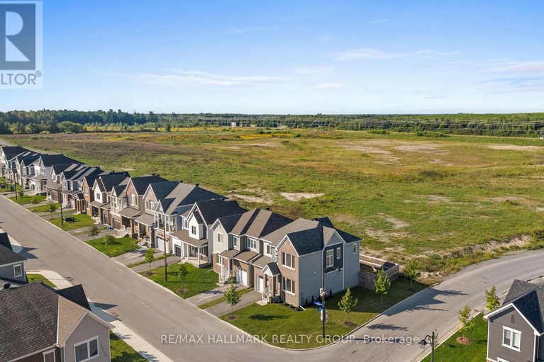 28452822/3000-travertine-way/half-moon-bay/ottawa/ontario/K2J6W5_39