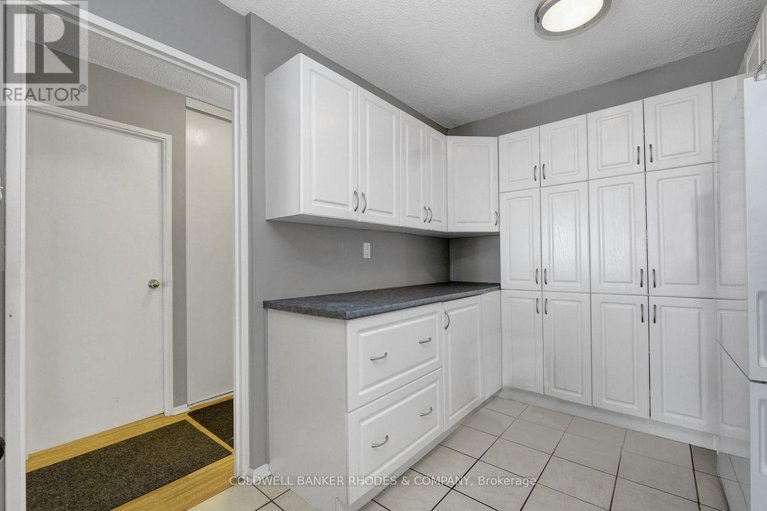 29323424/1609-1785-frobisher-lane/riverview-park/ottawa/ontario/K1G3T7_14