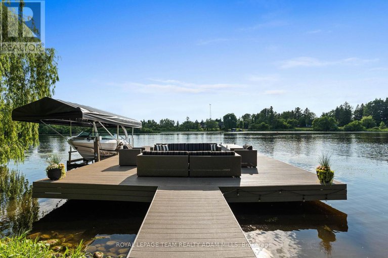 28557941/2330-summerside-drive/manotick-east-to-manotick-station/ottawa/ontario/K4M1B4_39