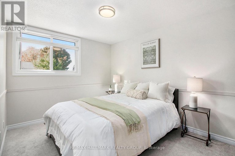 28994507/1118-chateau-crescent/orleans-wood/ottawa/ontario/K1C2E1_24