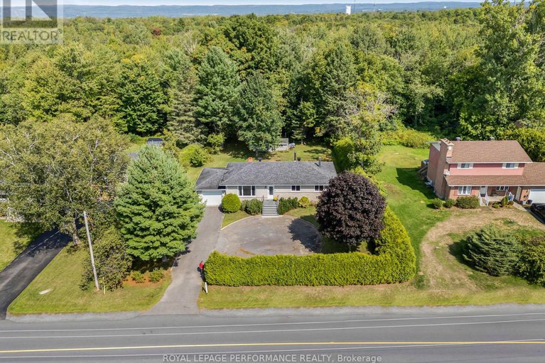 28854771/751-pattee-road/champlain-twp/champlain/ontario/K6A2R2_1
