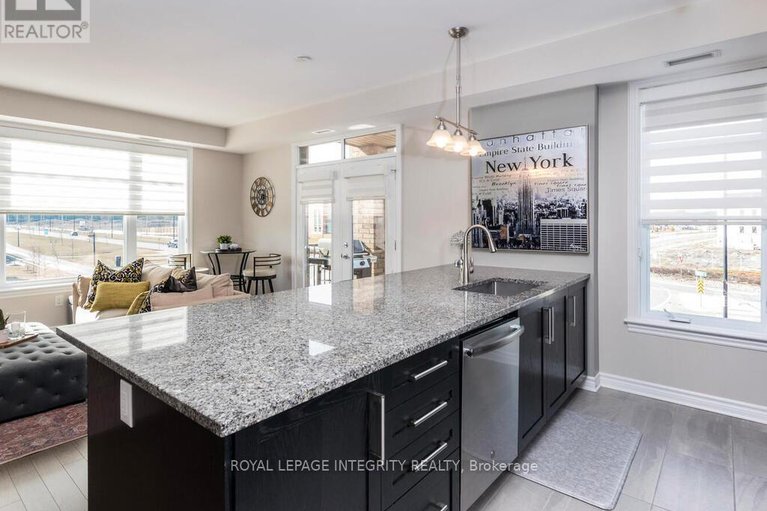 29555752/201-300-jatoba-private/emerald-meadowstrailwest/ottawa/ontario/K2V0E7_13