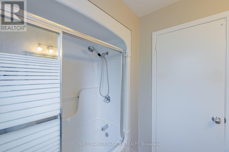 28523526/65-837-eastvale-drive/beaconwood/ottawa/ontario/K1J7T5_17