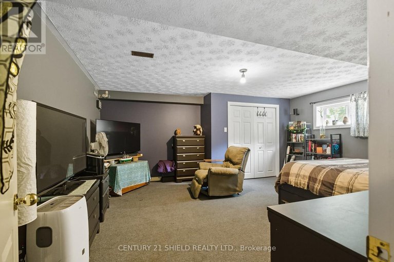 29689160/4555-glen-roy-road/south-glengarry-charlottenburgh-twp/south-glengarry/ontario/K0C1L0_38