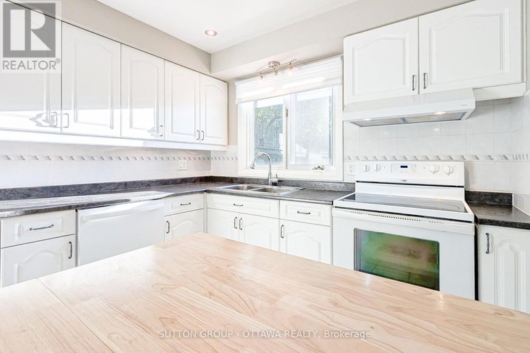 28861066/866-claude-street/castle-heightsrideau-high/ottawa/ontario/K1K2S6_9