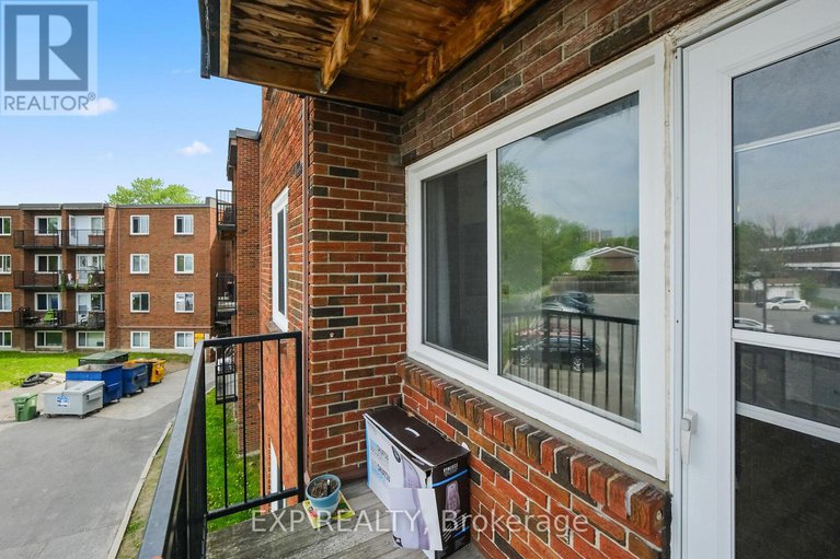 28348903/305b-2041-arrowsmith-drive/beacon-hill-south/ottawa/ontario/K1J7V7_22