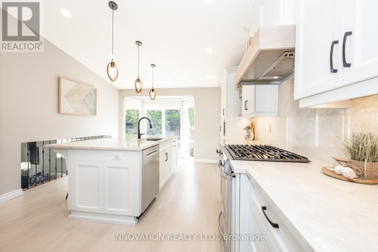 28853469/6594-delorme-avenue/orleanssunridge/ottawa/ontario/K1C6N6_15