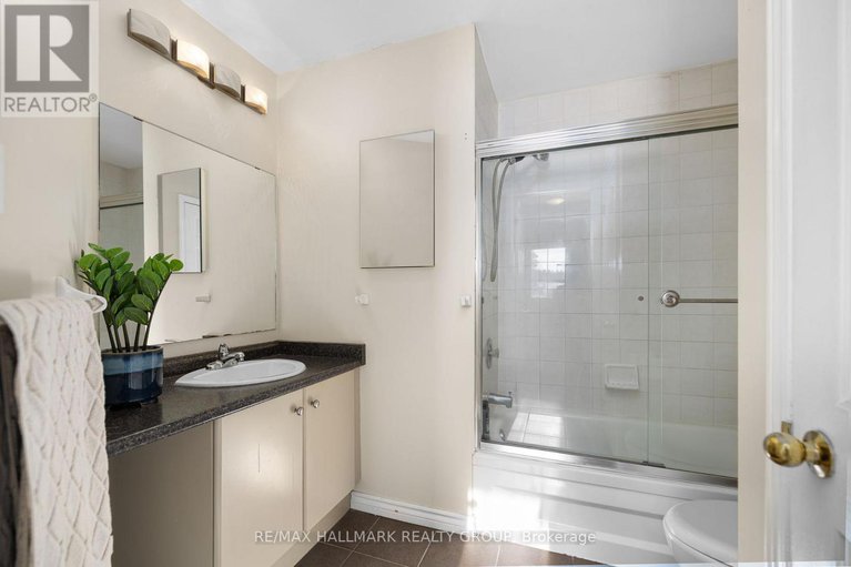 29358699/60-ipswich-terrace/morgans-grantsouth-march/ottawa/ontario/K2K2R3_20