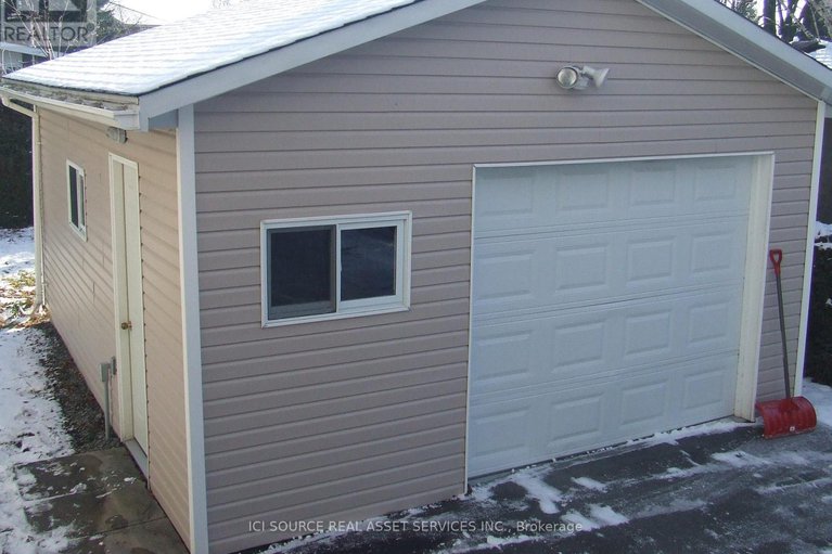 29353529/30-sunnycrest-drive/city-viewskylinefisher-heightsparkwood-hills/ottawa/ontario/K2E5Y2_4