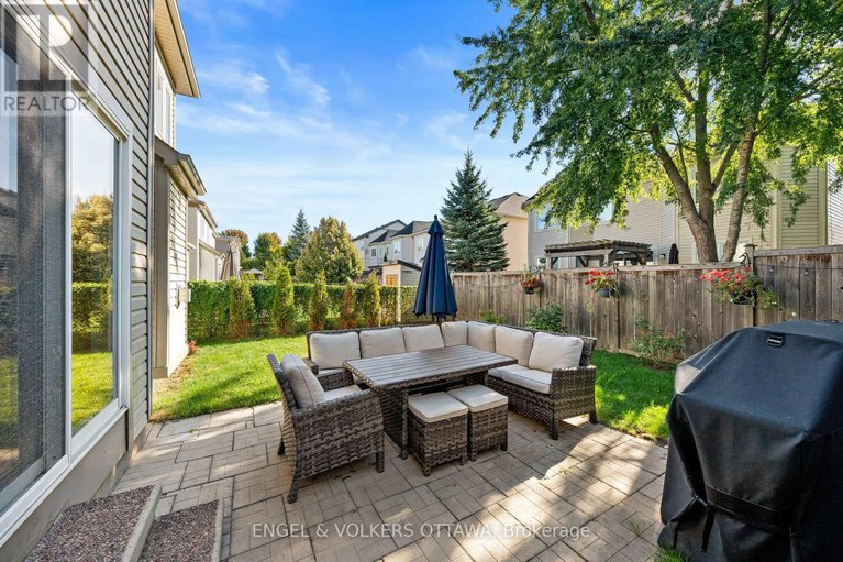 28873789/416-vendevale-avenue/stittsville-north/ottawa/ontario/K2S0M6_39