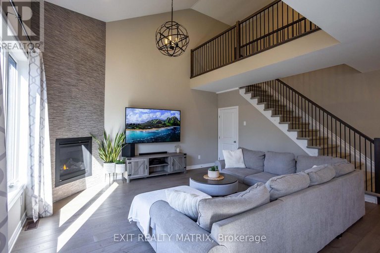 29373646/573-strasbourg-street/embrun/russell/ontario/K0A1W0_16