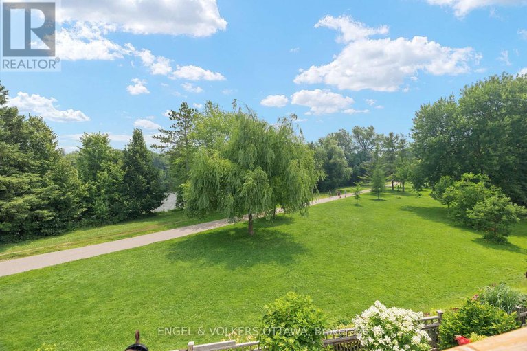 28607993/30-belmont-avenue/old-ottawa-southrideau-gardens/ottawa/ontario/K1S0V1_24