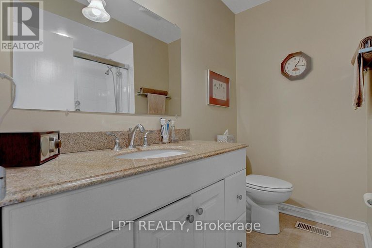 29427197/1771-mcmaster-avenue/urbandale-acres/ottawa/ontario/K1H6R7_27