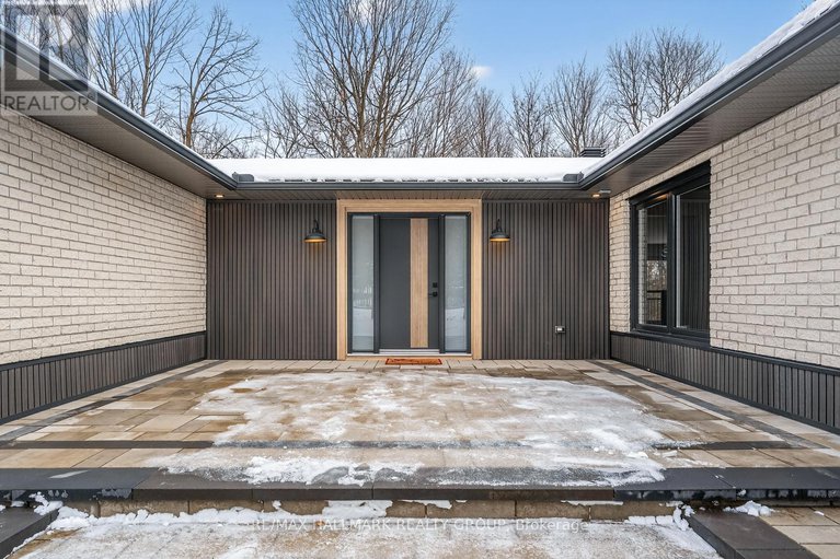 29137942/1625-royal-orchard-drive/cumberland-estates/ottawa/ontario/K4C1A9_4