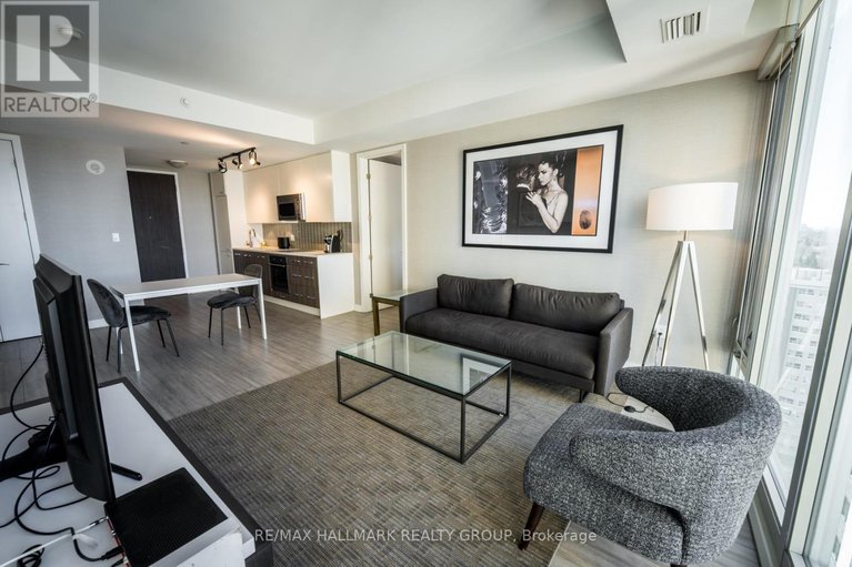 29318666/1805-111-champagne-avenue/west-centre-town/ottawa/ontario/K1S5V3_8