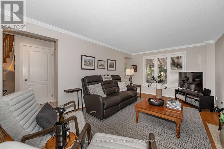 29624952/1850-thornecrest-street/chapel-hill/ottawa/ontario/K1C6K8_20