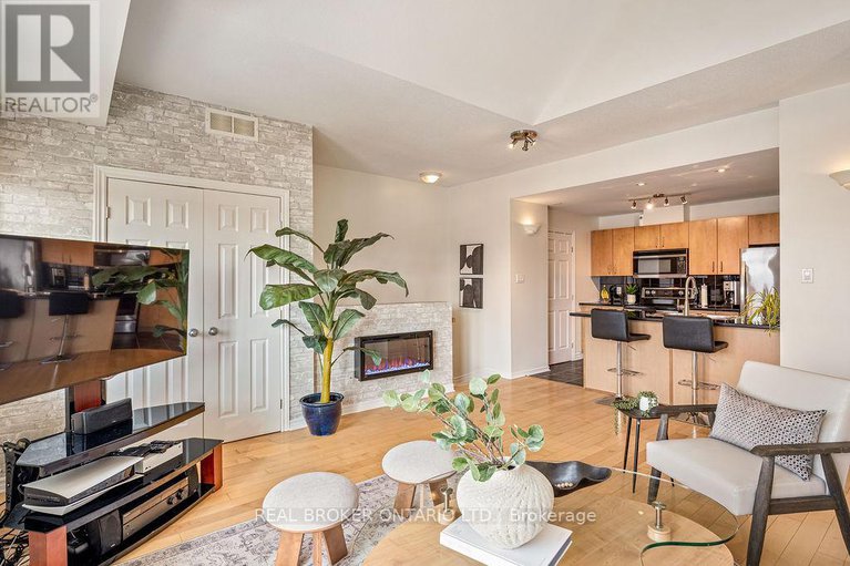 29377969/10-165-waterbridge-drive/barrhaven-east/ottawa/ontario/K2G7G3_8