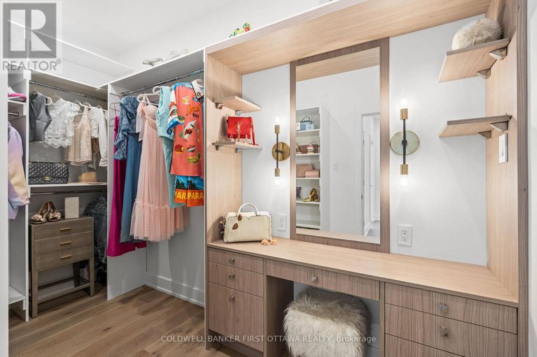 28265493/13-brook-lane/meadowlandscrestview/ottawa/ontario/K2G1S1_26