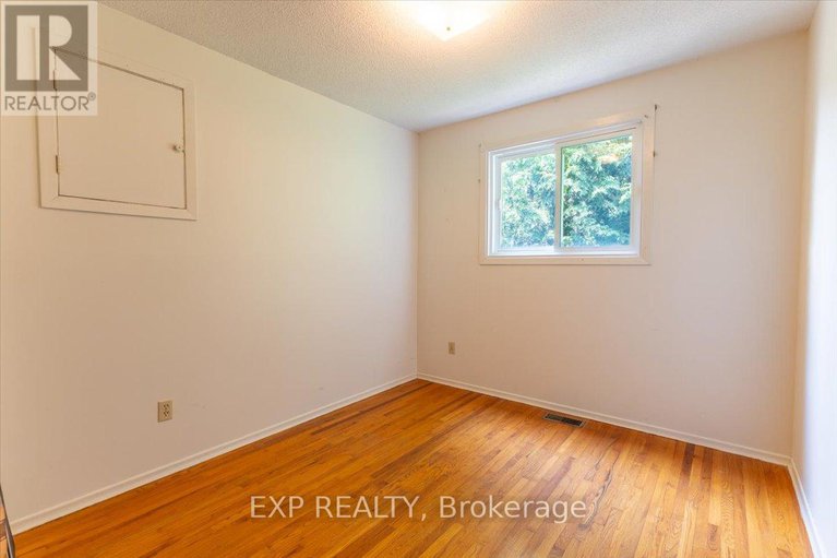 28574220/2209-fillmore-crescent/beacon-hill-north/ottawa/ontario/K1J6A1_10