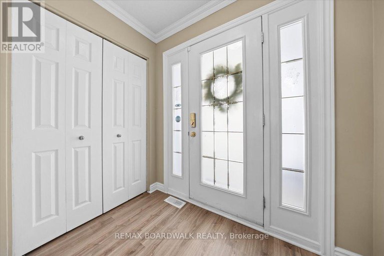 29372610/2285-cecile-crescent/town-of-rockland/clarence-rockland/ontario/K4K1S2_3