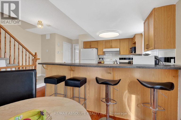 29681192/117-tall-pines-private/leslie-park/ottawa/ontario/K2H1H1_21