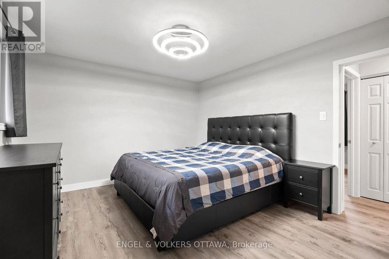 29413607/20-gary-avenue/manordale/ottawa/ontario/K2G3L3_13