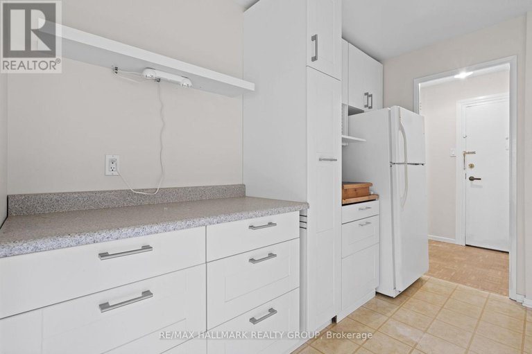 28998609/806-265-poulin-avenue/britannia/ottawa/ontario/K2B7Y8_18
