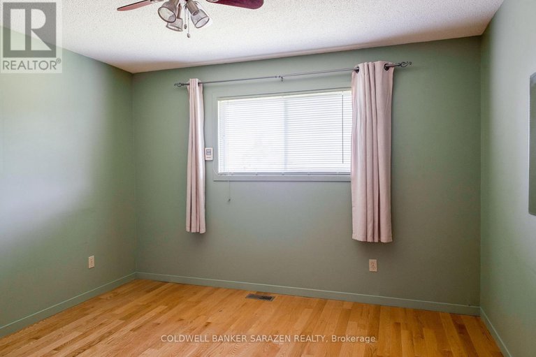 28462570/7-robinson-street/mcnabbraeside-twps/mcnabbraeside/ontario/K7S3M4_17