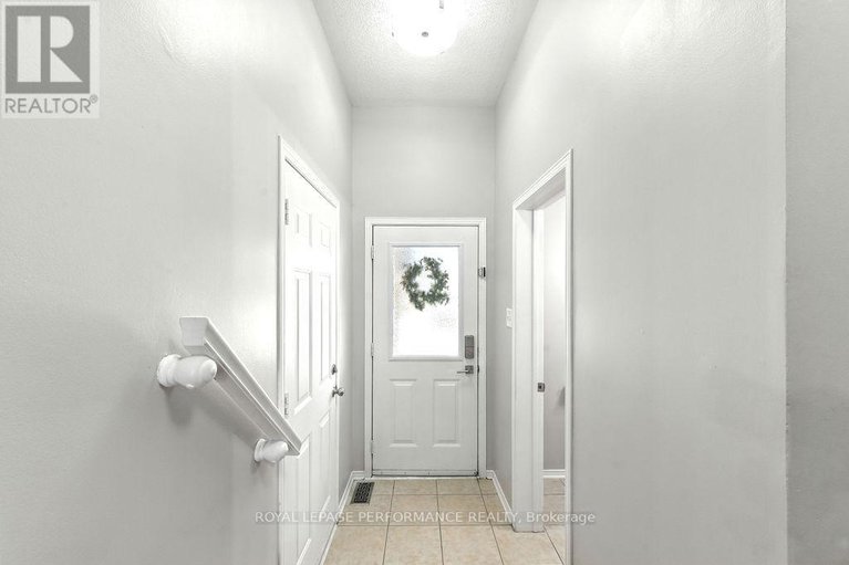 29018602/1649-greywood-drive/chateauneuf/ottawa/ontario/K1C7L9_4