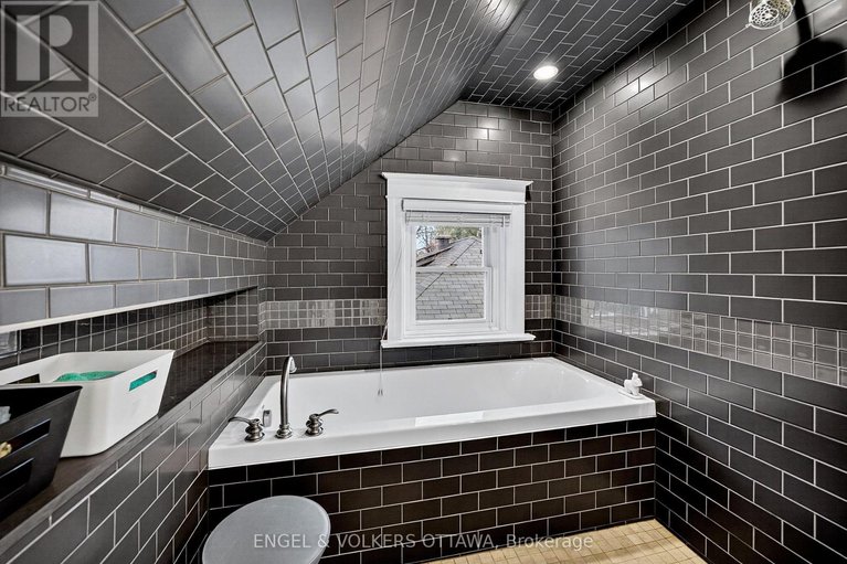 29144235/297-clemow-avenue/glebe/ottawa/ontario/K1S2B7_42