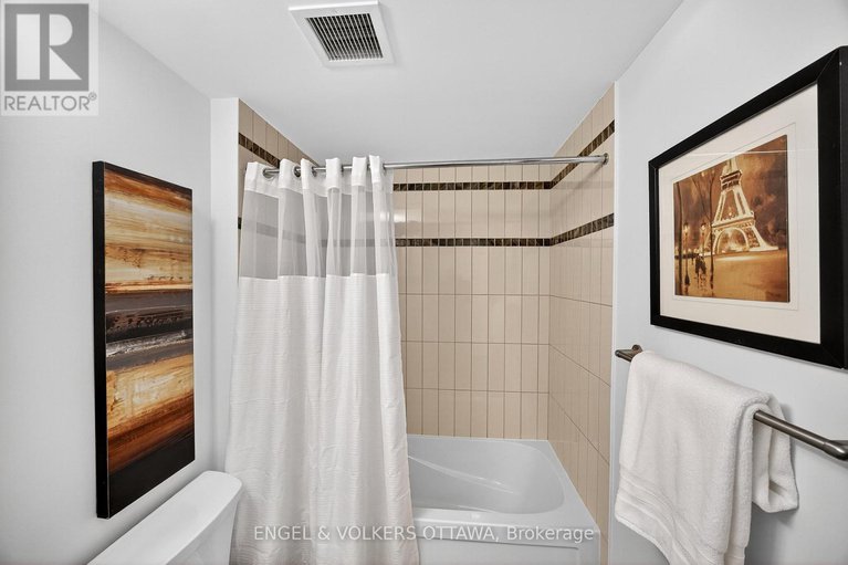 29240373/802-300c-lett-street/west-centre-town/ottawa/ontario/K1R0A8_31