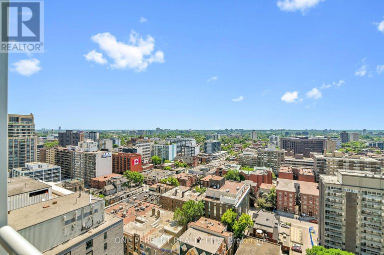 28549705/1905-40-nepean-street/ottawa-centre/ottawa/ontario/K2P0X5_26