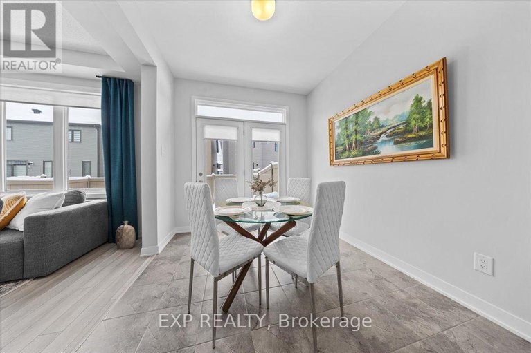 29305395/307-686-quilter-row/goulbourn-twp-from-franktown-rdsouth-to-rideau/ottawa/ontario/K0A2Z0_12