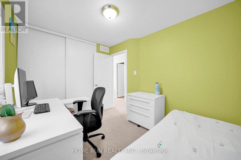 28879109/1629-henri-lauzon-street/chapel-hill/ottawa/ontario/K1C7R7_21