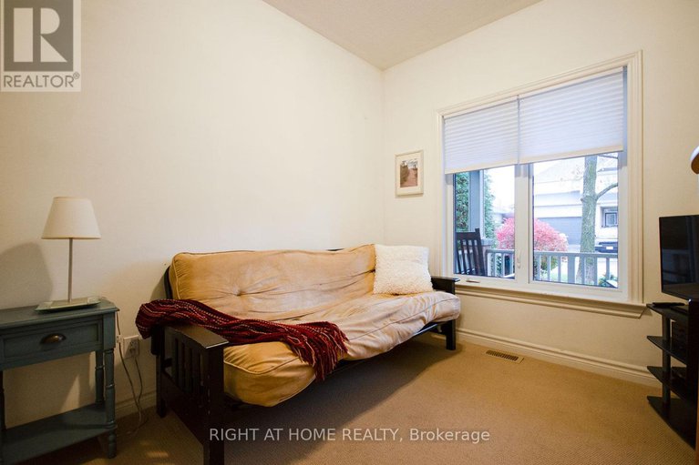 29055944/193-shepody-circle/blossom-parkkemp-parkfindlay-creek/ottawa/ontario/K1T4H9_11